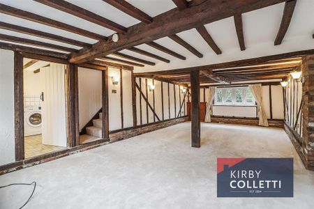 4 bedroom detached house to rent - Photo 2