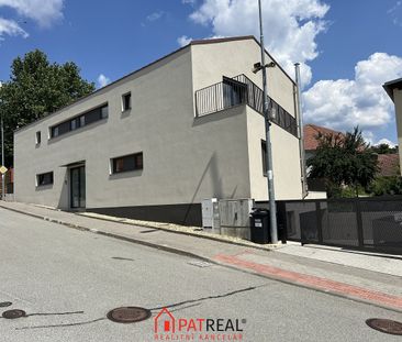 Pronájem bytu 2+1 44 m² - Photo 1
