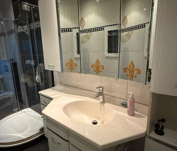 Renovierungsbedürftige 2 -Zimmer Wohnung mit Terrasse und Garten - Foto 1