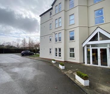 2 bedroom Flat to let - Photo 5