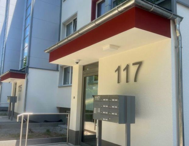 Erstbezug nach Modernisierung mit Aufzug - Photo 1