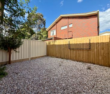 2/99 Willesden Road, Hughesdale VIC 3166 - Townhouse For Rent | Domain - Photo 5