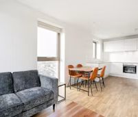 1 bedroom apartment - Photo 2
