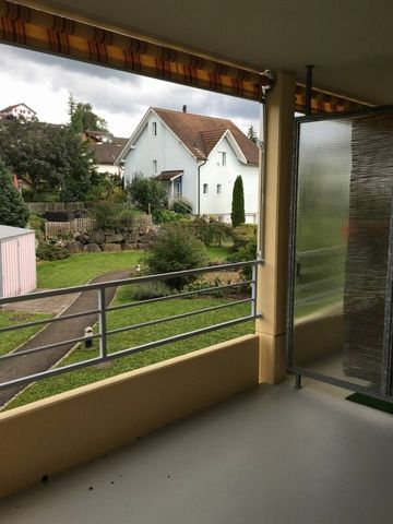Behagliche 2.5-Zimmer-Wohnung im 3. OG mit Balkon in Jonschwil - Foto 5