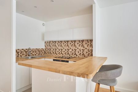 Paris XVIème - Rue Chanez - Photo 2