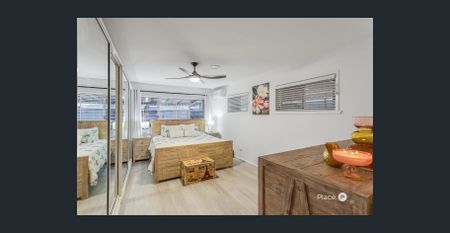 Renovated Corner Block Beauty with Massive Shed & Outdoor Entertaining! - Photo 2