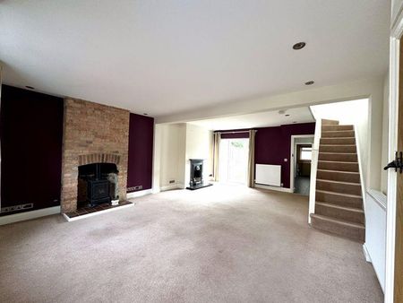 2 bedroom terraced house to rent - Photo 3