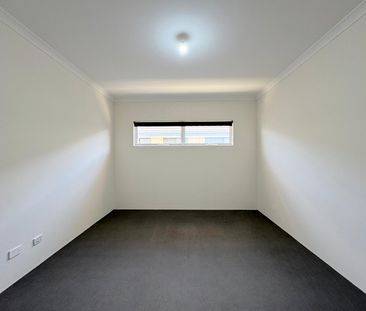 3-Bedroom Rental House with 2 Bathrooms in Hilbert - Your Next Home... - Photo 1