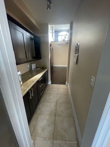 Detached Home For Lease | X8137550 - Photo 4