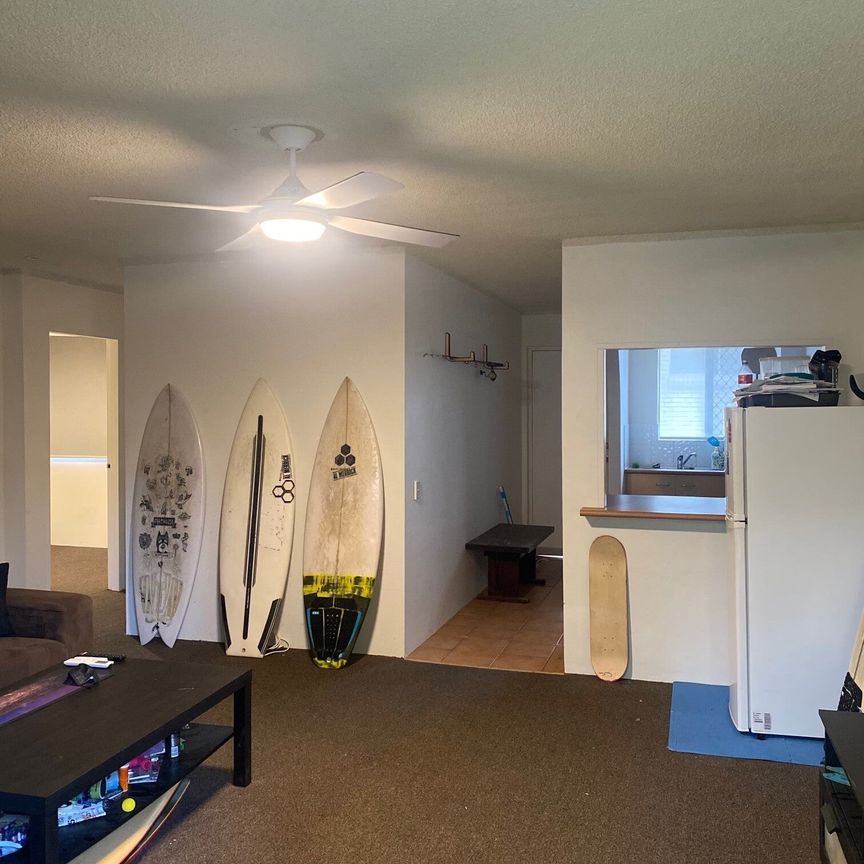 Surfers Paradise - Photo 1