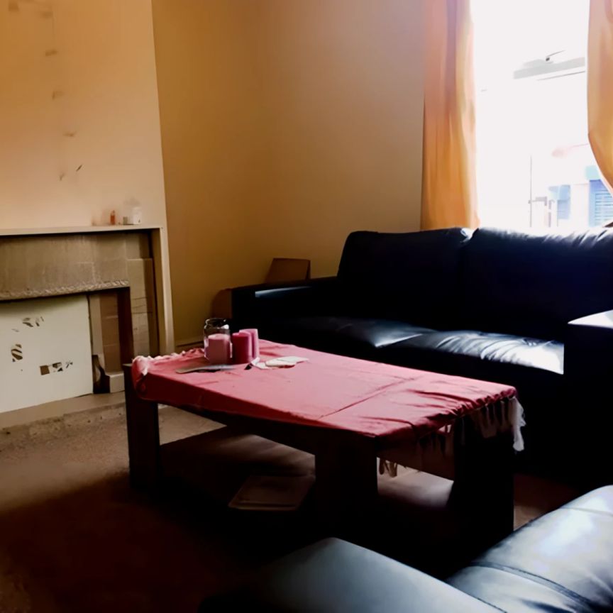 4 Bed 1 Bath - Photo 1