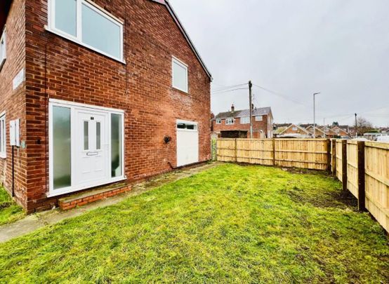 Sycamore Green, Pontefract, WF8 2DU - Photo 1