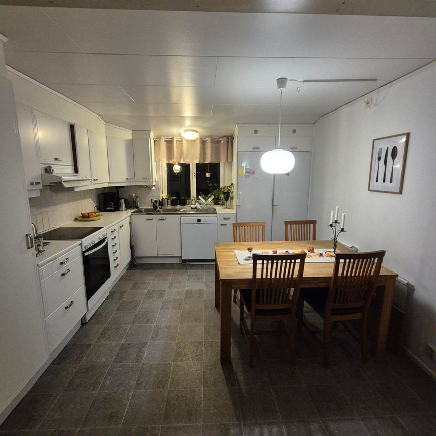 Södra Bangårdsgatan, Nyköping - Photo 1