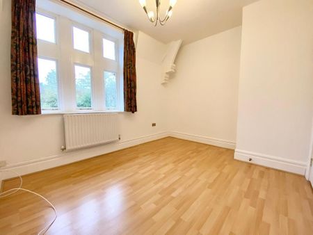 3 bedroom apartment to rent - Photo 4