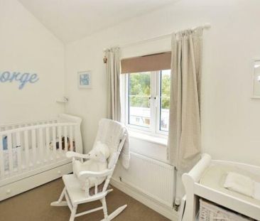 2 bedroom semi-detached house to rent - Photo 4