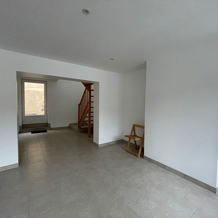 Location Maison 4 pièces 93m² - Photo 1