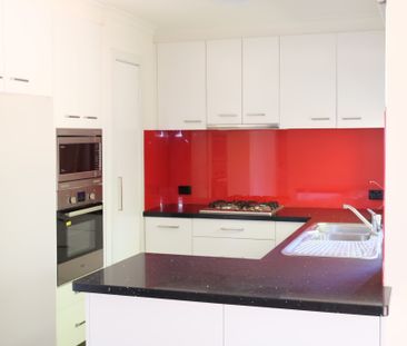 Easy Living in Doncaster – Air-Conditioned 3-Bedroom Unit Available... - Photo 3