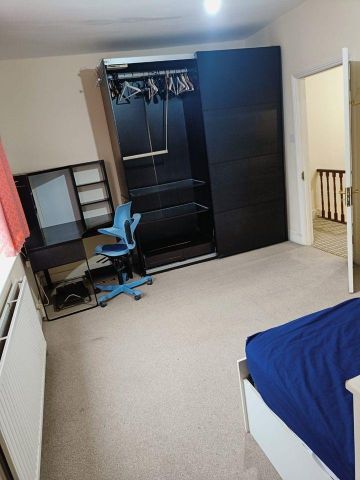 4 bedroom terraced house to rent - Photo 4