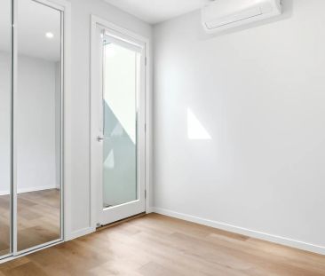 BRAND NEW HOME ON A CORNER BLOCK - Photo 3