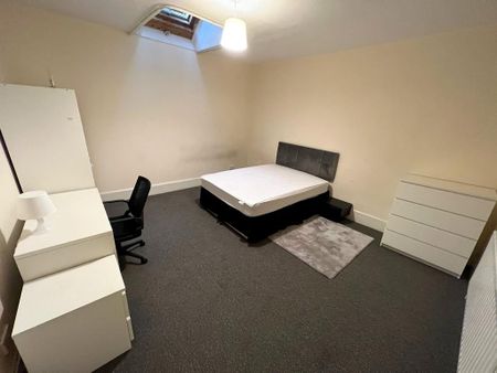 5 bedroom apartment to rent - Photo 4