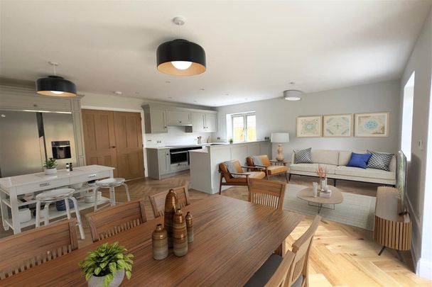 East Avenue, Goring-By-Sea, Worthing - Photo 1