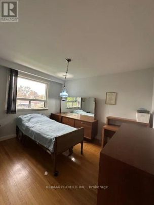 55 OVERBROOK PLACE - Photo 1