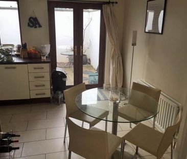 57 Ravenhill Parade, Belfast, BT6 8NU - Photo 4