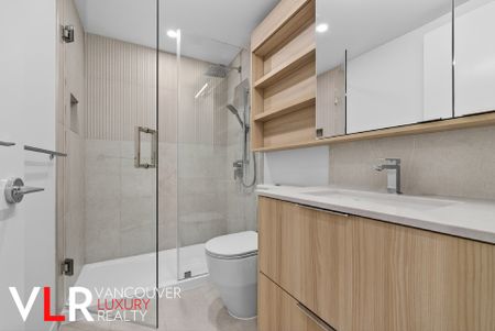 Condo in Coquitlam, BC - Photo 3