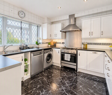 3 bedroom end of terrace house to rent - Photo 3