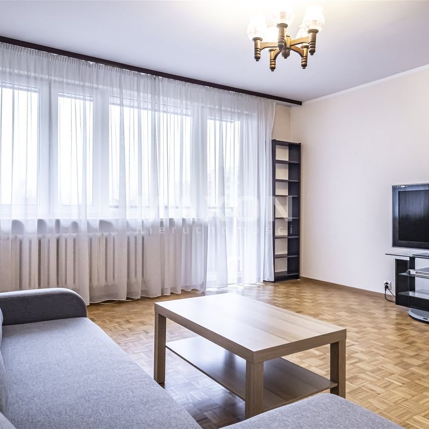 METRO, 3 pokoje, oddzielna kuchnia. - Photo 1