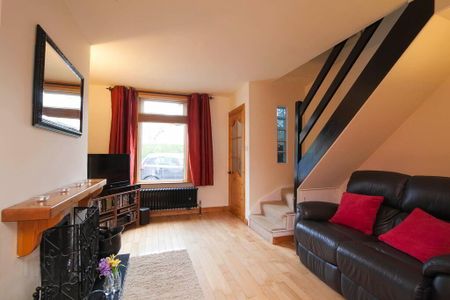 22 Broadway, Bangor, BT20 4QZ - Photo 2