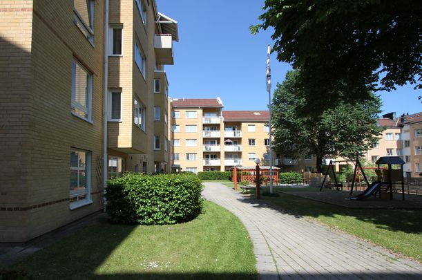 Järnvägsgatan 7 - Photo 1
