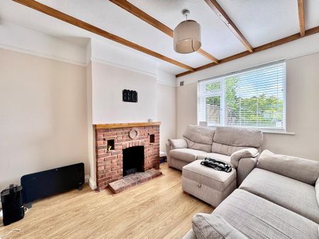 4 bedroom detached house to rent - Photo 3