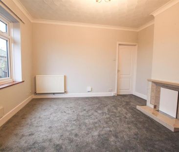 2 bedroom bungalow to rent - Photo 2