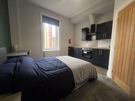 1 bedroom in a house share to rent - Photo 3