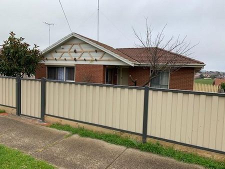 1/49 Rokewood Crescent, 3048, Meadow Heights Vic - Photo 2