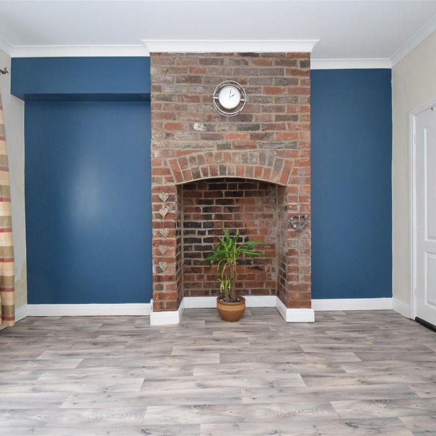 Lee Brigg, Altofts - Photo 1