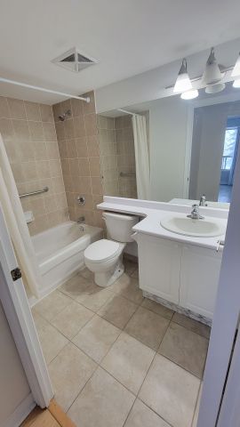 For Lease - 15 North Park Road Unit# 201, Vaughan, Ontario - Photo 5