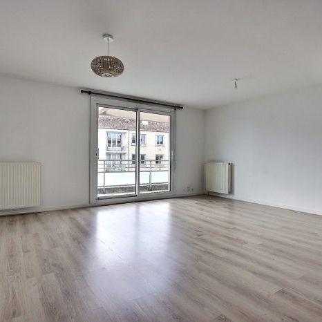 Grand T3 - Balcon - Garage, parking et cave - Photo 1