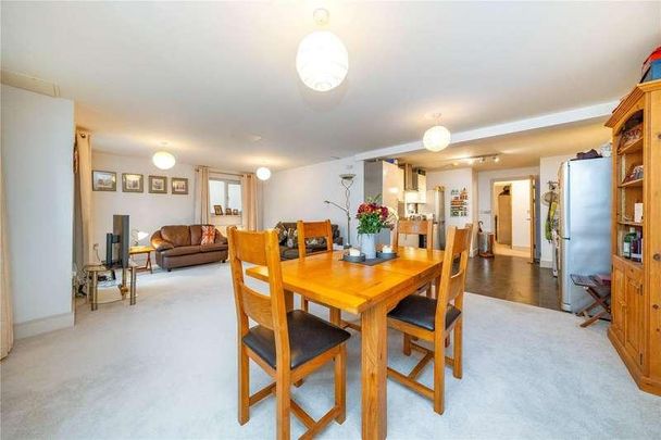 Knightrider Street, Maidstone, ME15 - Photo 1