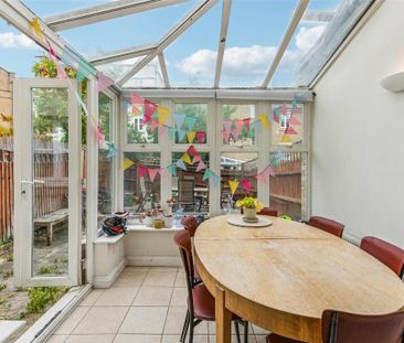 4 bedroom terraced house to rent - Photo 4