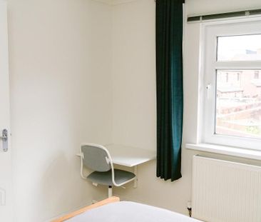 17 Apsley Street, Belfast, BT7 1BL - Photo 2