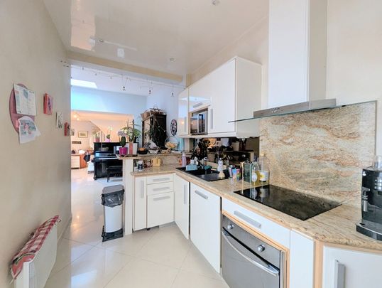 Location Maison 7 pièces 158m² - Photo 1