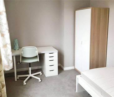 4 bedroom terraced house to rent - Photo 2