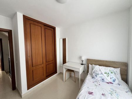 4 bedroom luxury Villa for rent in Benalmádena, Spain - Photo 4