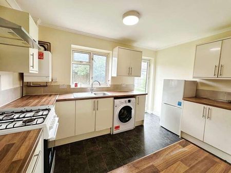 Pear Tree Avenue, Yiewsley, West Drayton, UB7 - Photo 5