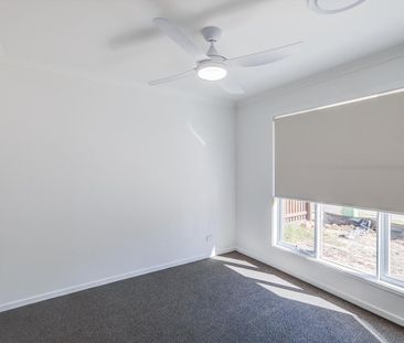 Family Home in 'Affinity Estate' With Ducted Air Con System. - Photo 4
