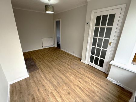2 bedroom terraced house to rent - Photo 2