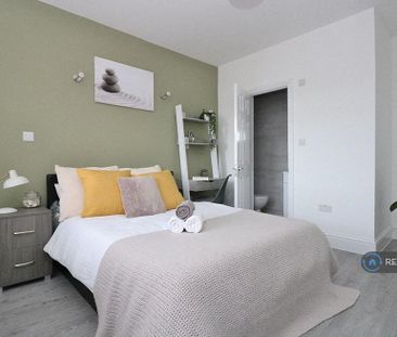1 bedroom in a house share to rent - Photo 6