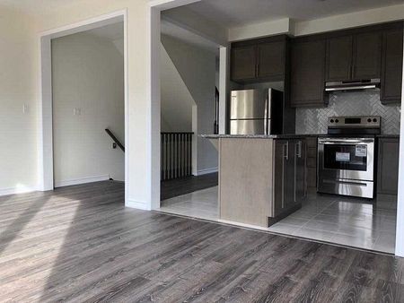 For Lease - 234 Harold Dent Trail, Oakville, Ontario - Photo 3